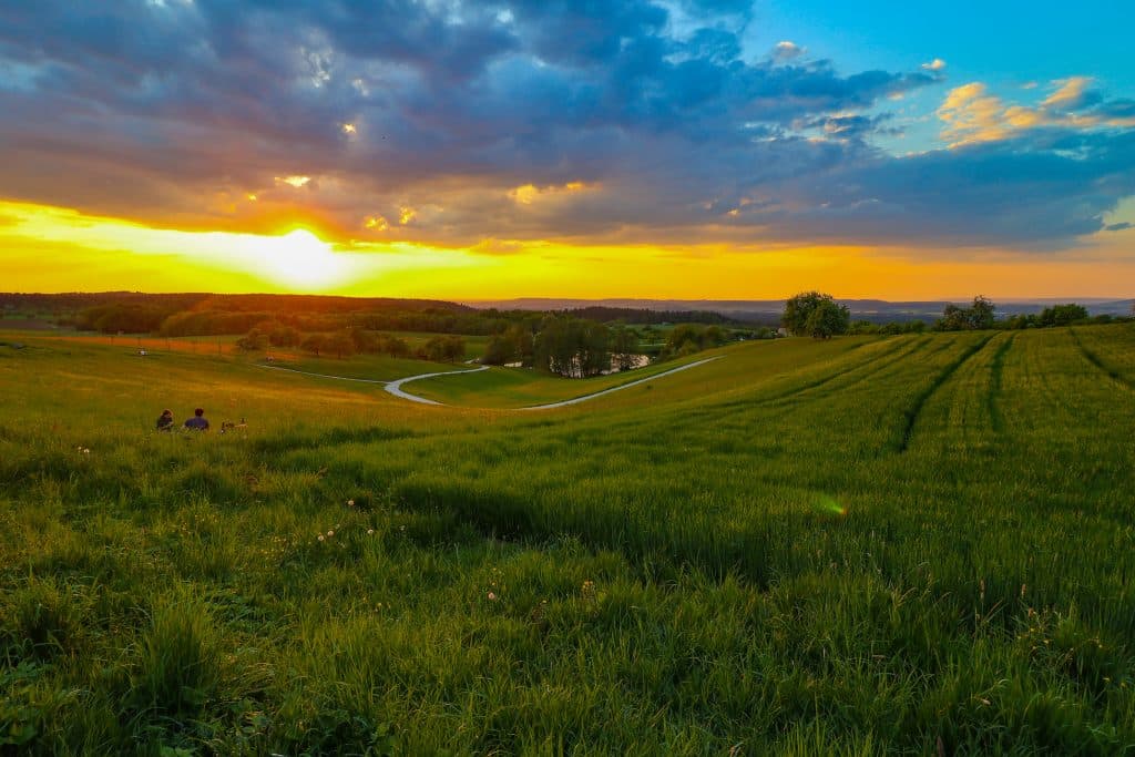 Mit dem Deutschlandticket zu 9 malerischen Feierabendtouren in Franken